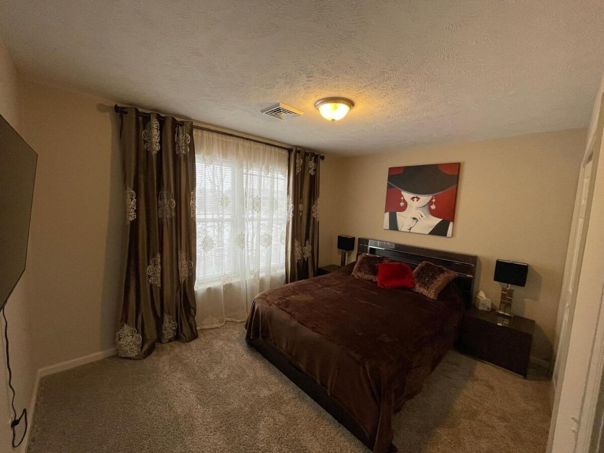 Gorgeous House Private Pool Hot Tub Playroom Long Pond