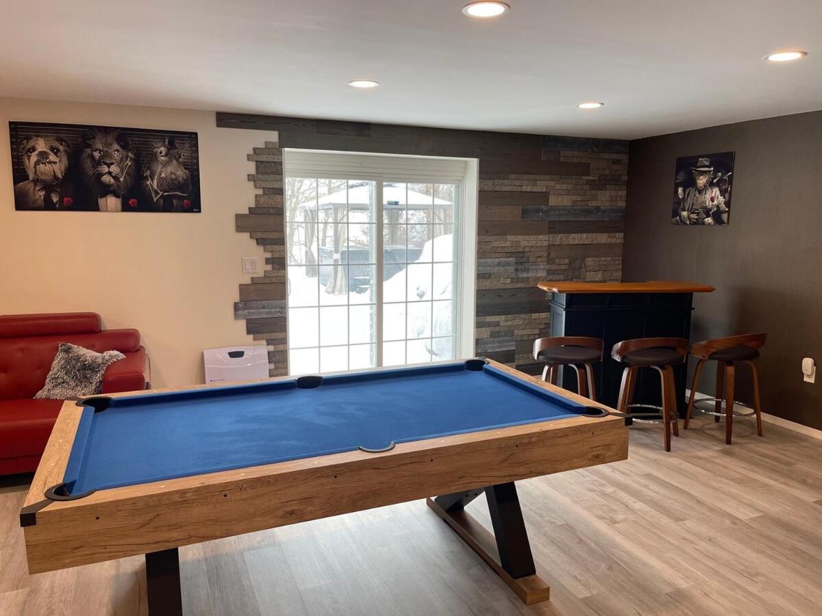 Holiday home Gorgeous House Private Pool Hot Tub Playroom