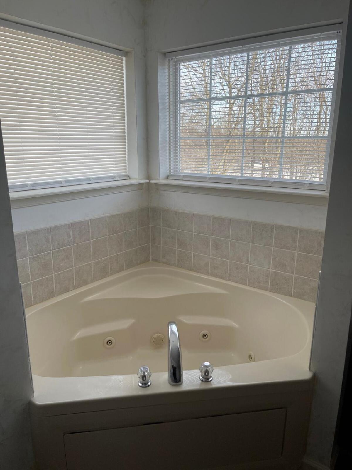 Gorgeous House Private Pool Hot Tub Playroom Holiday home